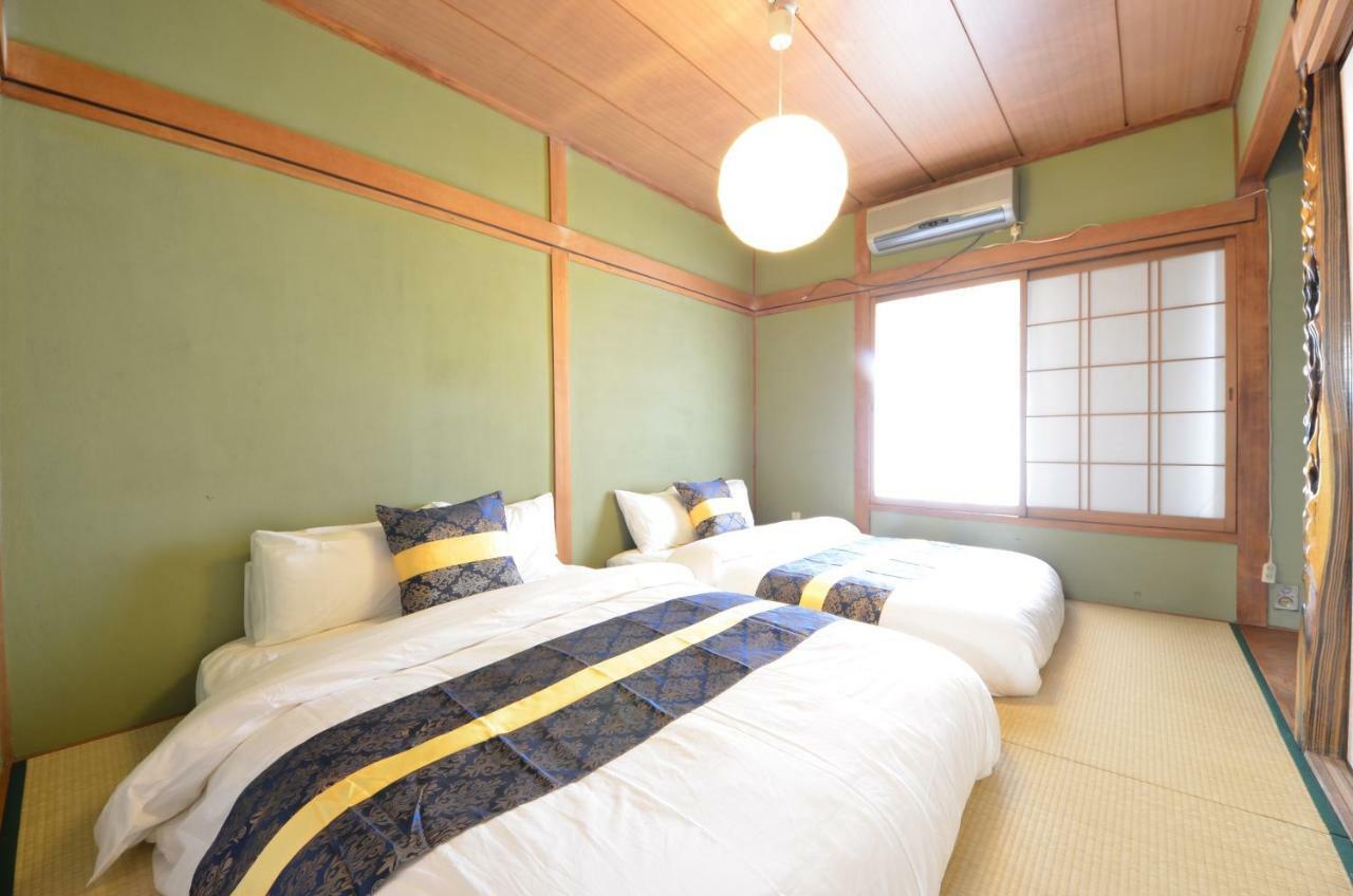 Private Room Rosso Osaka Bagian luar foto